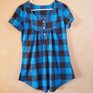 Size Small. New Ladies Pull over.